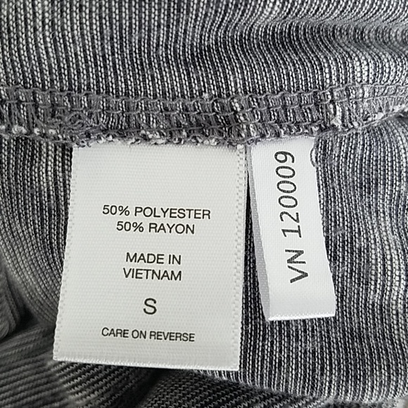 🎪⭐Soho New York & Company Jeans Gray Top - Picture 7 of 8